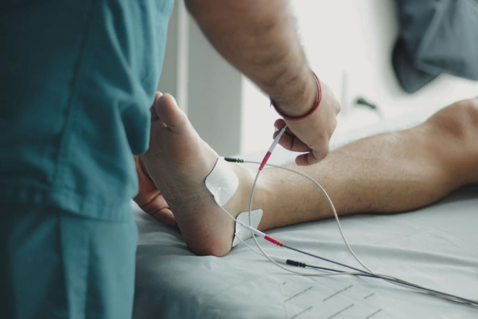 Advance joint mobilization and electrotherapy treatment
